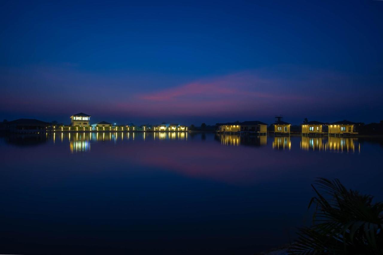 Lumbini Palace Resort Exteriör bild